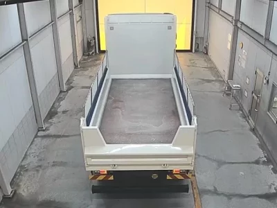 Hino TRUCK