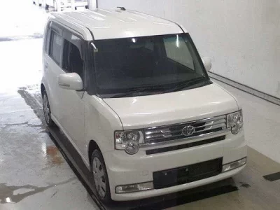 Toyota PIXIS SPACE