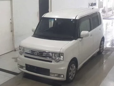 Toyota PIXIS SPACE