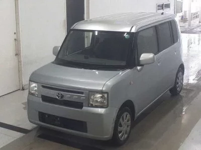 Toyota PIXIS SPACE