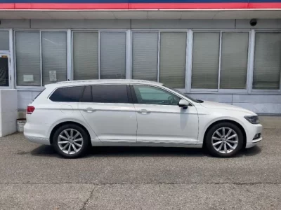 Volkswagen PASSAT VARIANT