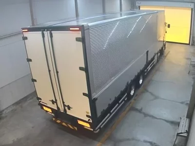 Isuzu TRUCK