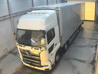 Hino TRUCK