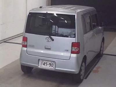 Toyota PIXIS SPACE
