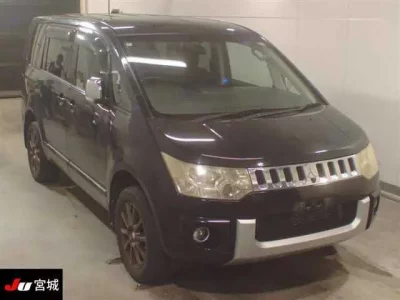 Mitsubishi DELICA D5