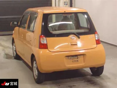 Daihatsu Esse