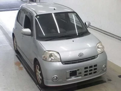 Daihatsu Esse