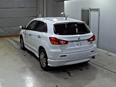 Mitsubishi RVR