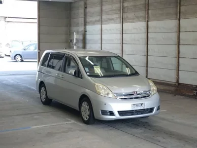 Toyota ISIS