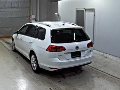 Volkswagen GOLF VARIANT