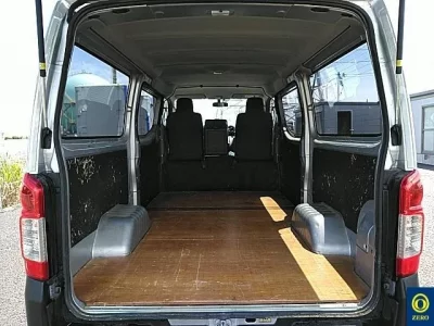 Nissan CARAVAN VAN