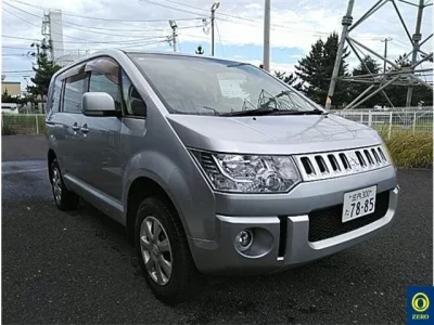 Mitsubishi DELICA D5