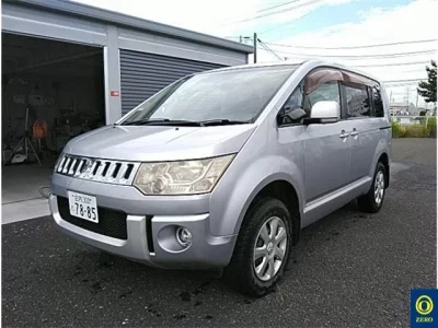 Mitsubishi DELICA D5