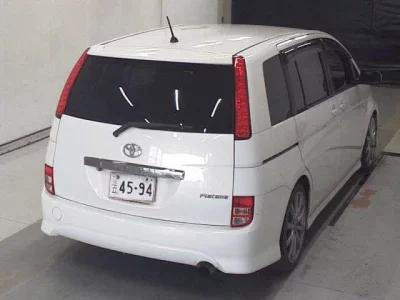 Toyota ISIS
