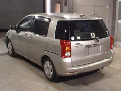 Toyota RAUM
