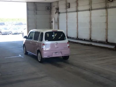 Daihatsu MIRA