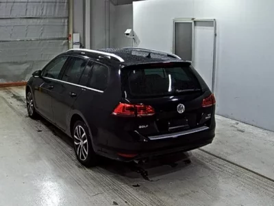Volkswagen GOLF VARIANT