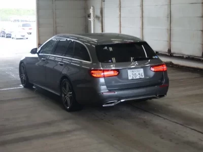 Mercedes-Benz E CLASS WAGON