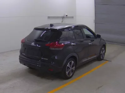 Nissan KIX