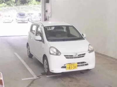 Daihatsu MIRA E S