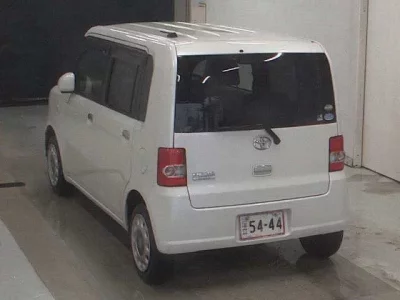 Toyota PIXIS SPACE