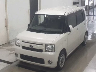 Toyota PIXIS SPACE