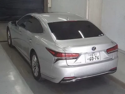 Lexus LS