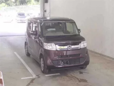 Honda N BOX SLASH