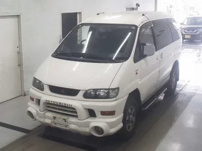Mitsubishi DELICA