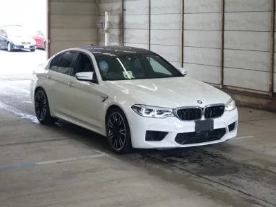 BMW M5
