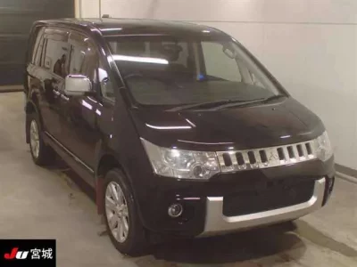 Mitsubishi DELICA D5