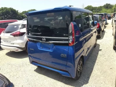 Nissan ROOX