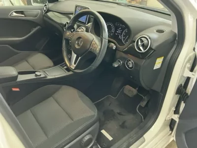 Mercedes-Benz B CLASS