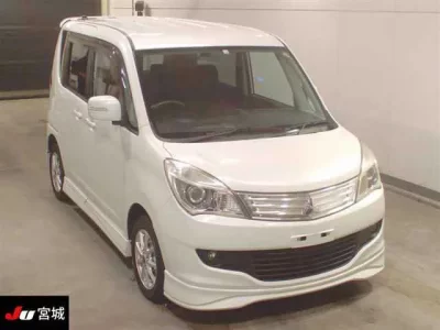 Mitsubishi DELICA D2