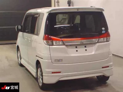 Mitsubishi DELICA D2