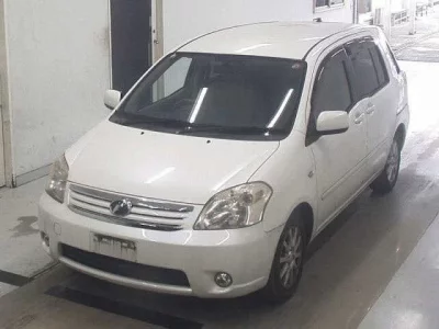 Toyota RAUM