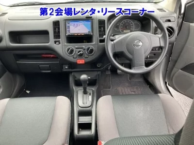 Nissan AD