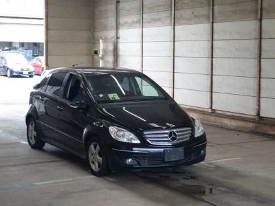 Mercedes-Benz B CLASS
