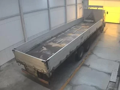Isuzu TRUCK
