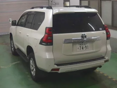 Toyota LAND CRUISER PRADO