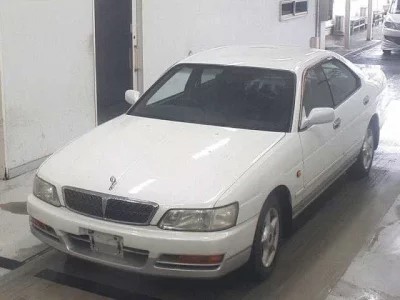 Nissan LAUREL