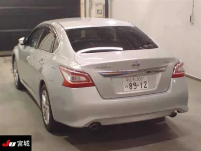 Nissan TEANA
