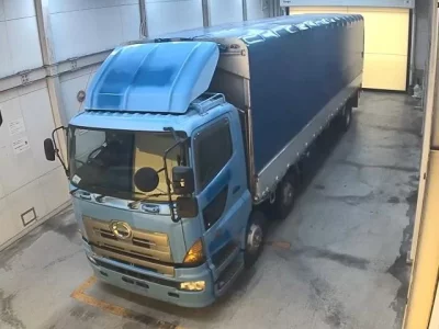Hino TRUCK
