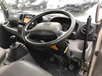 Hino DUTRO