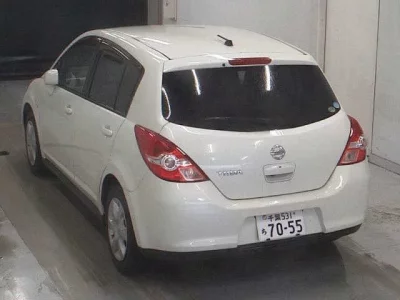 Nissan TIIDA