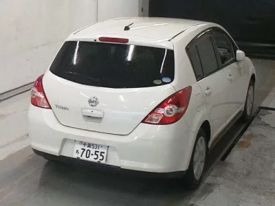 Nissan TIIDA