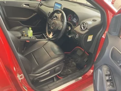 Mercedes-Benz B CLASS