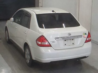 Nissan TIIDA LATIO
