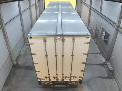 Hino TRUCK
