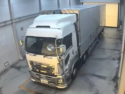 Isuzu TRUCK